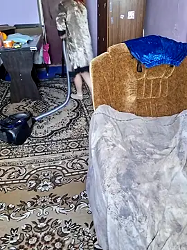  Kitti  online show from October 29, 10:52 am