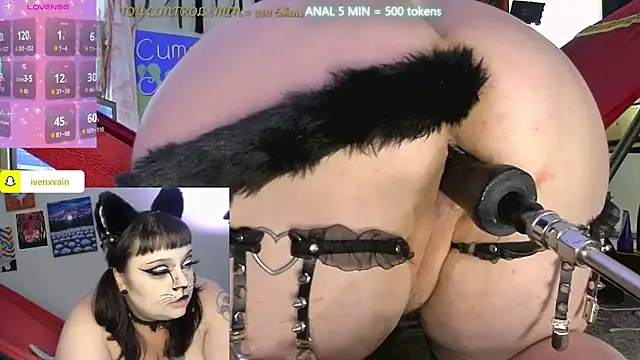 Snapshot of ivenxxxvain chatting on October 3, 7:52 pm ivenxxxvain online show from October 3, 7:52 pm