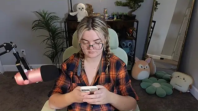 Briiantix online show from November 28, 4:15 am