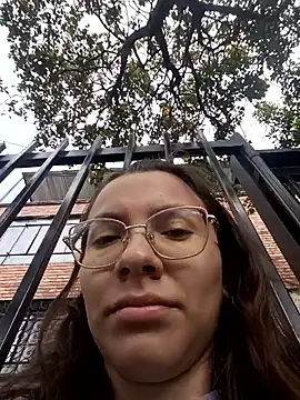 karlamorris  online show from September 9, 1:44 pm