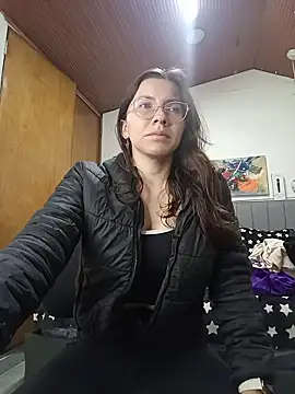 karlamorris  online show from January 15, 1:39 pm