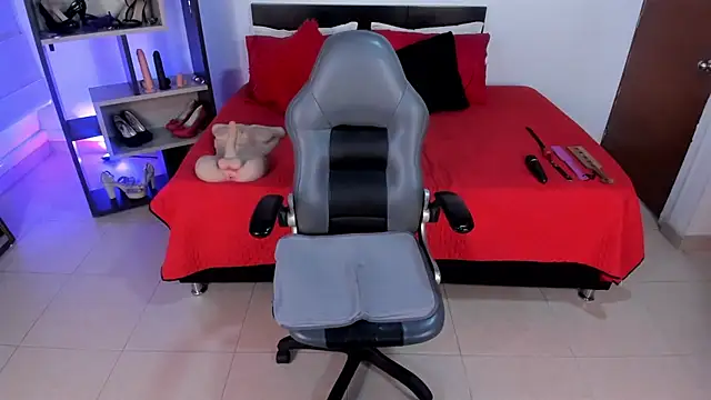 Veronica Jacobss online show from October 15, 7:27 pm