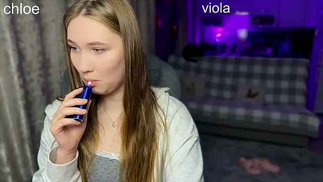 ChloeMillerMeow online show from November 10, 3:07 pm