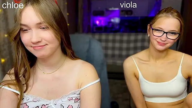 ChloeMillerMeow online show from October 14, 7:38 pm