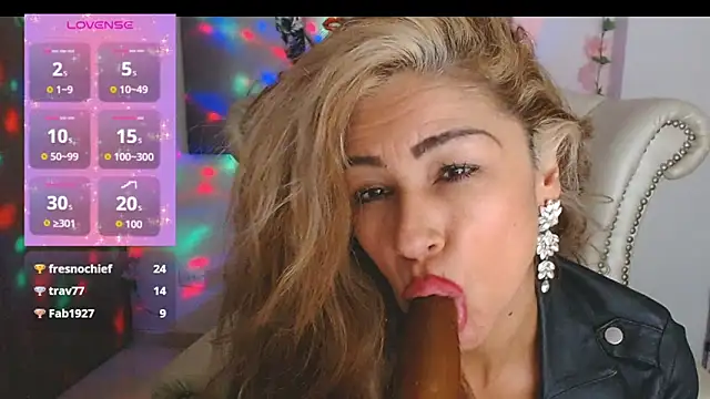 Isabelhot1 online show from November 29, 8:46 pm