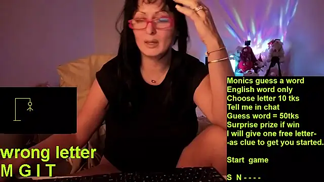 YourDreamLoverr online show from January 12, 12:49 am