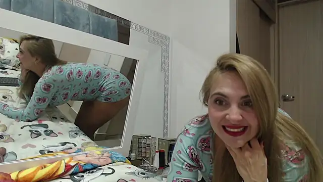 STARBEAUTY4y online show from November 28, 6:00 pm