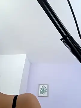 Sara LipsX online show from September 12, 7:43 pm