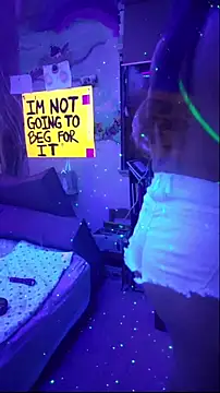 Cloud Master9 online show from November 8, 8:08 am