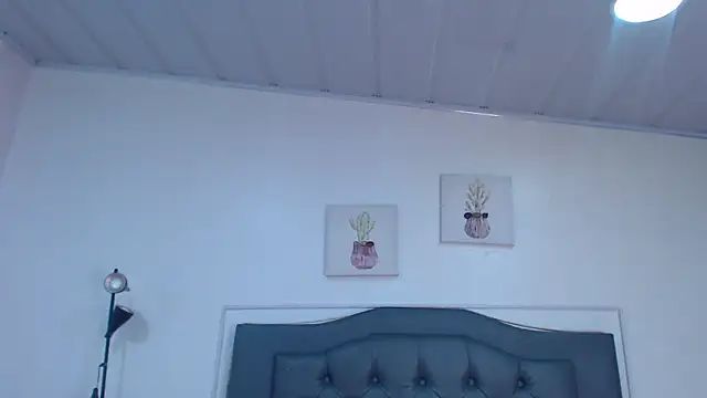Snapshot of candy_lux_ chatting on October 15, 7:49 pm candy lux  online show from October 15, 7:49 pm