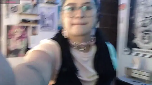 mollyshake1 online show from October 21, 4:27 am