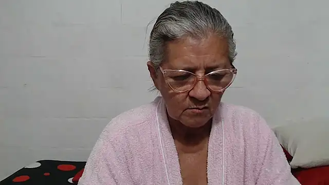 candy mature  online show from December 1, 10:23 pm