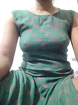 rituporna2004 online show from November 13, 2:43 am