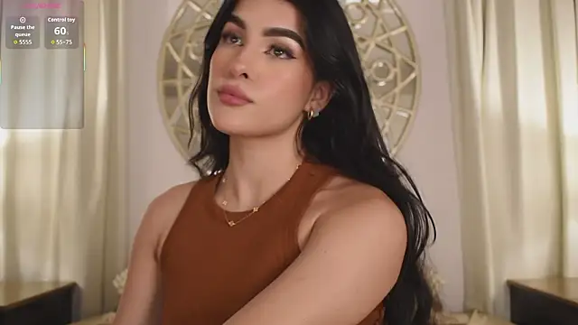 Antonellaparis  online show from February 3, 6:40 am