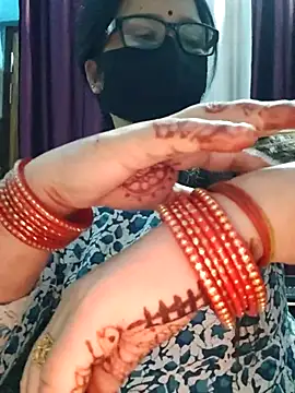Snapshot of Aishwaryaa_69 chatting on October 22, 3:11 am Aishwaryaa 69 online show from October 22, 3:11 am