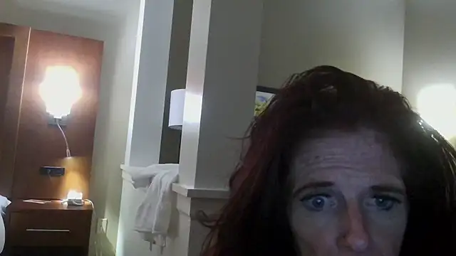 Snapshot of Avaivory chatting on October 6, 6:19 am Avaivory online show from October 6, 6:19 am