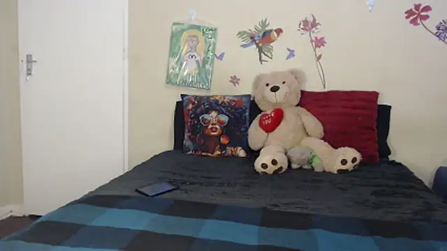 Snapshot of Blacktittiex02 chatting on October 15, 7:05 pm Blacktittiex02 online show from October 15, 7:05 pm