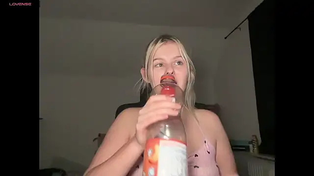 Allylove03 online show from October 1, 5:18 pm