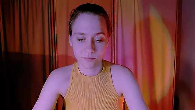 Snapshot of Malinax chatting on October 2, 10:37 pm Malinax online show from October 2, 10:37 pm