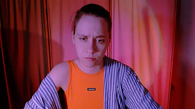 Snapshot of Malinax chatting on October 7, 10:47 pm Malinax online show from October 7, 10:47 pm