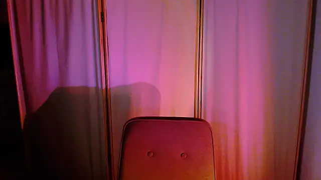 Snapshot of Malinax chatting on October 5, 10:37 pm Malinax online show from October 5, 10:37 pm