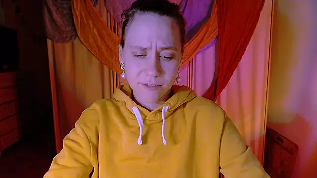 Snapshot of Malinax chatting on October 15, 12:24 am Malinax online show from October 15, 12:24 am