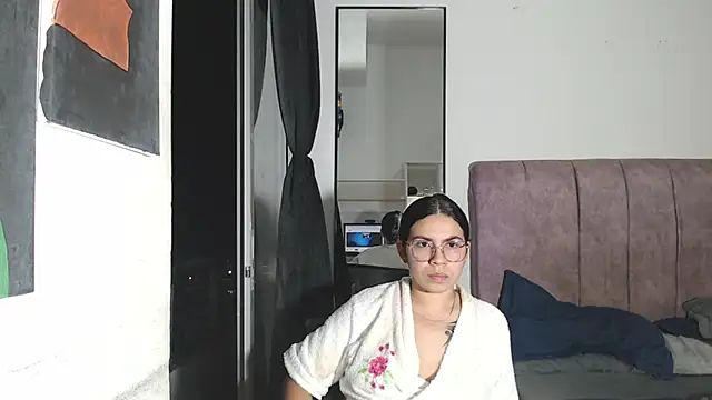 Liza Thurner online show from October 3, 11:43 pm