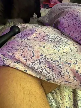 Reinacatchile online show from November 30, 1:43 am