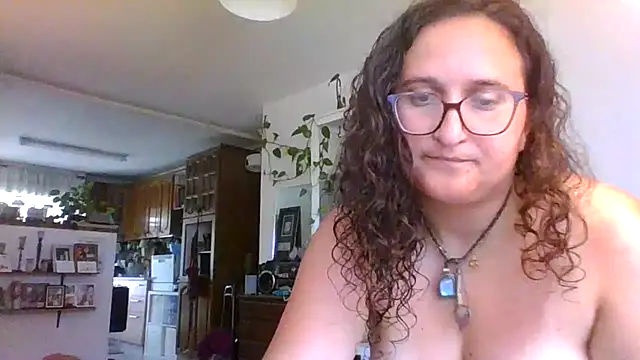 juicyrubies online show from September 10, 8:25 am