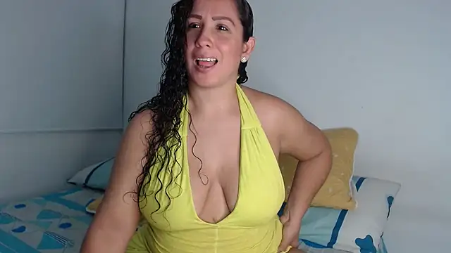 hey delilah online show from October 14, 12:24 am