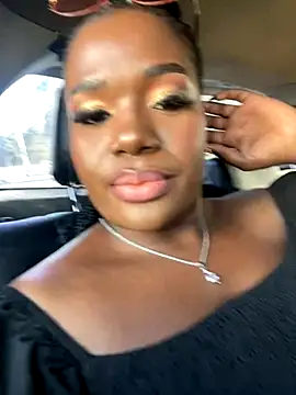 NissyxSawee online show from October 19, 1:24 pm