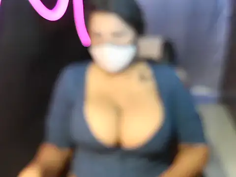 Addy Xl online show from October 10, 11:20 pm