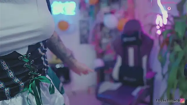 sensualkattt online show from September 20, 2:04 pm