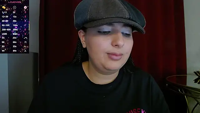 BustyAllyy online show from October 25, 9:10 pm