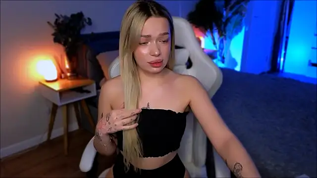 Lily Yin online show from February 22, 5:08 am