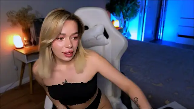 Lily Yin online show from January 10, 6:18 am