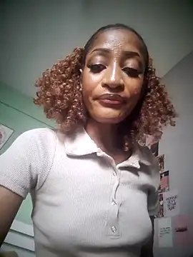 GoddessVee online show from November 10, 12:44 pm