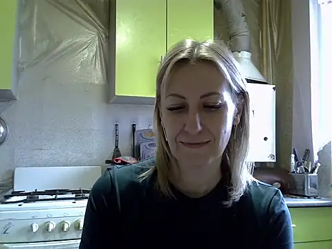 Snapshot of AshleyXHoney chatting on October 23, 10:32 am AshleyXHoney online show from October 23, 10:32 am