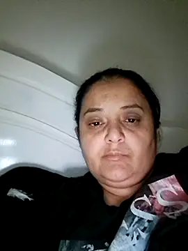 sarahhh1987 online show from November 18, 4:41 pm