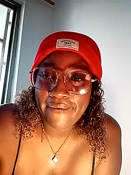 Perlasexyu1 online show from October 21, 2:21 pm