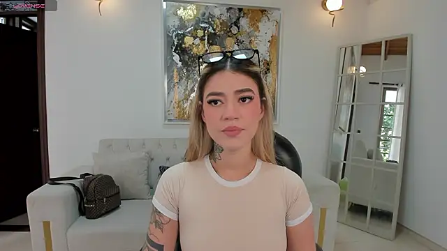 ViolettHansson online show from February 10, 6:44 pm