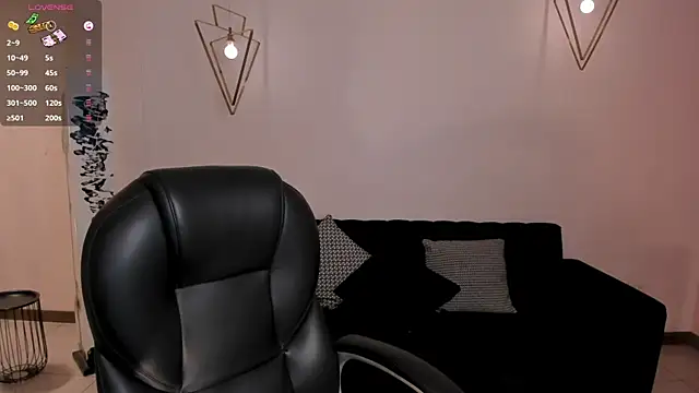 AliceHarper  online show from September 24, 7:35 pm