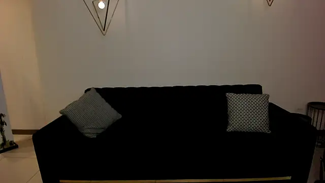 AliceHarper  online show from November 4, 9:31 pm