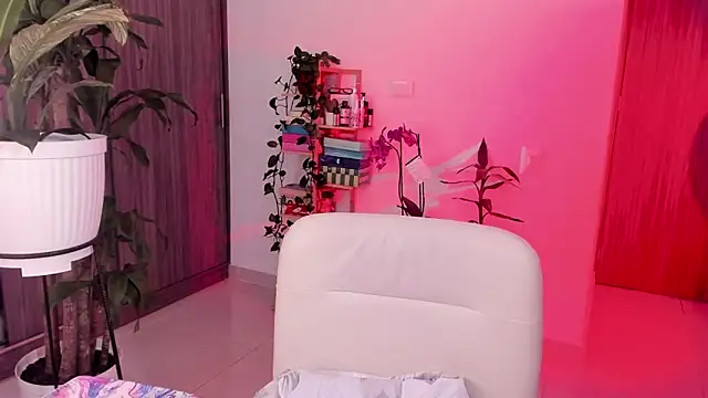 rossth1 online show from October 3, 8:14 pm