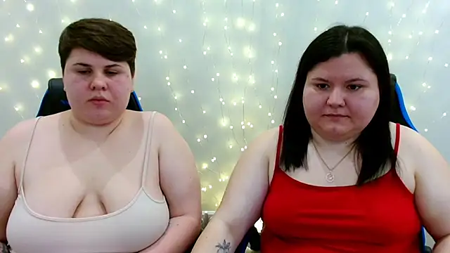 BeckyAndHellen online show from February 4, 12:19 pm