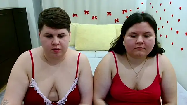 BeckyAndHellen online show from October 22, 6:57 pm