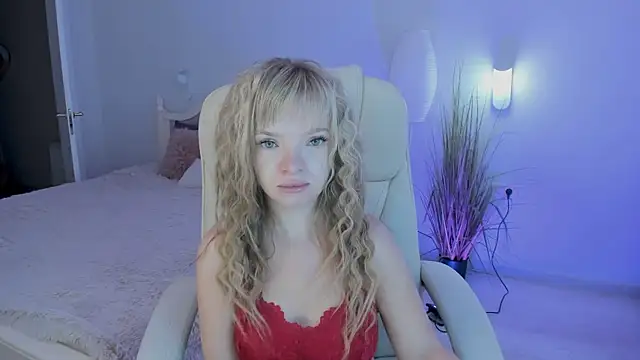 Eva Rosec online show from September 27, 7:37 am