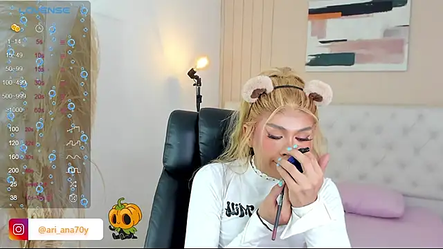 LOISE-XX online show from October 9, 7:01 am