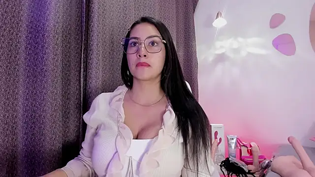 ValentinaaF online show from October 17, 11:35 am