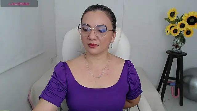 ana milf online show from October 13, 1:03 pm